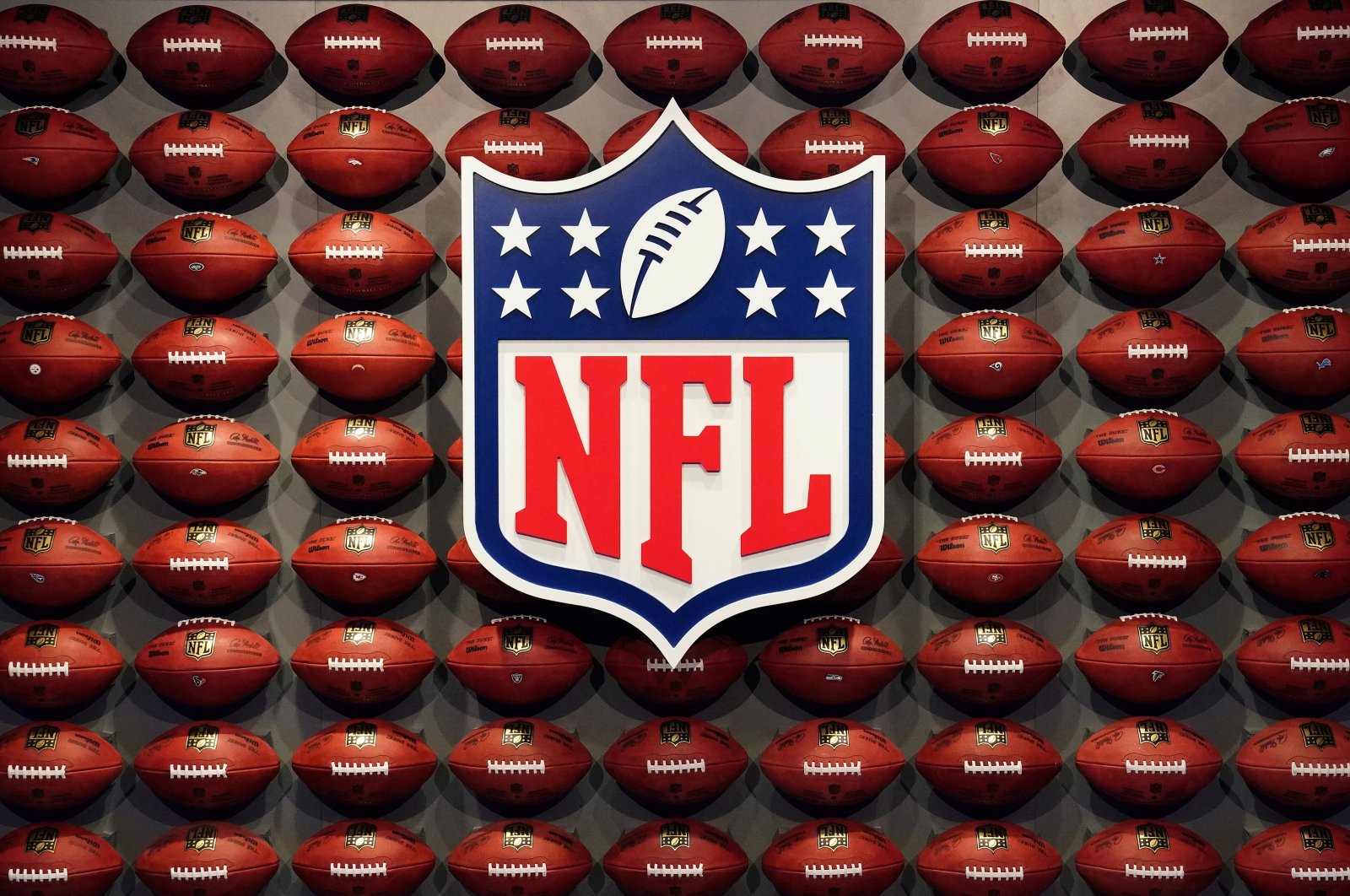 Klub untuk menyewa pelatih minoritas dalam upaya untuk meningkatkan keragaman di NFL