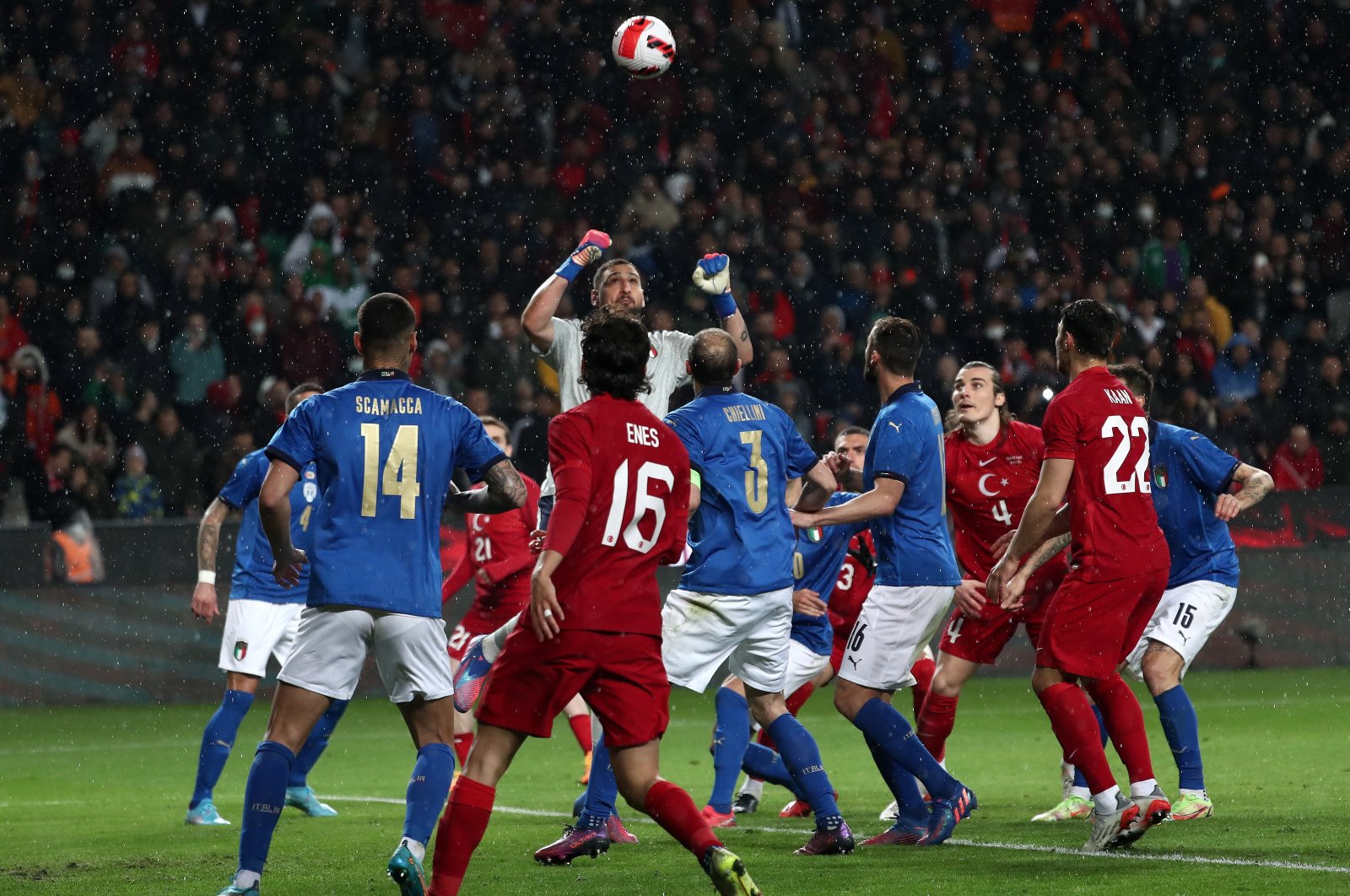 Italy&#039;s goalkeeper Gianluigi Donnarumma in action (back-C) during the international friendly soccer match between Turkey and Italy in Konya, Turkey, Mar. 29, 2022. (EPA Photo)