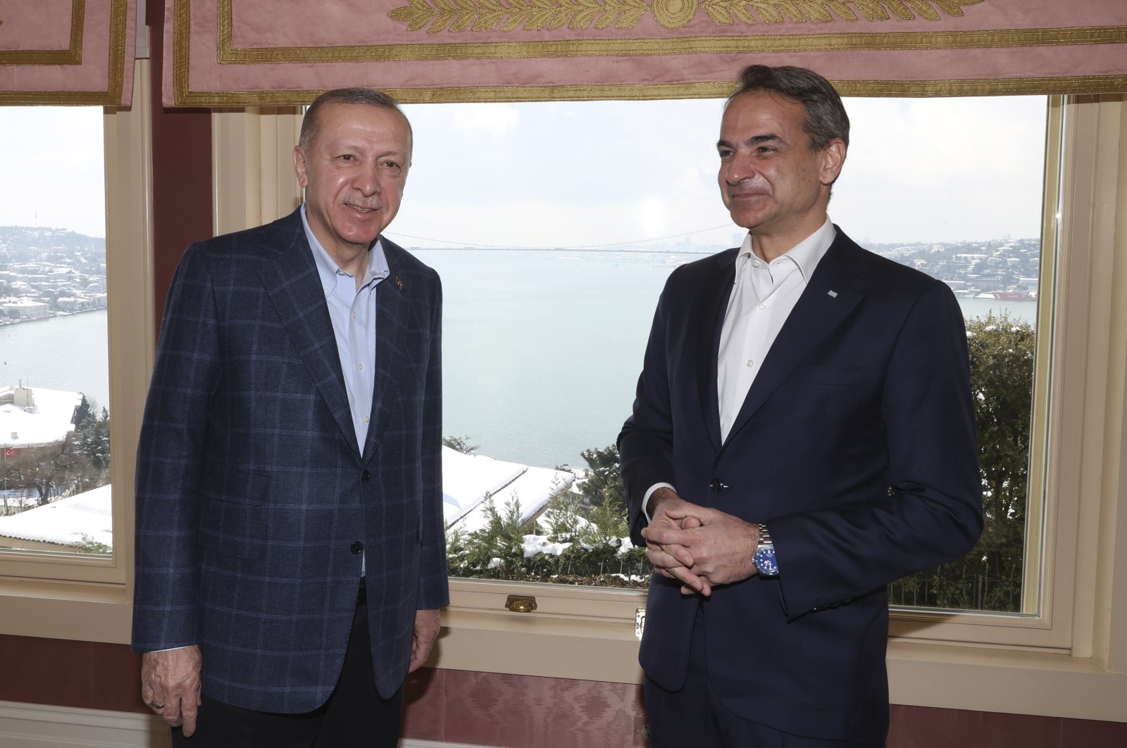 President Recep Tayyip Erdoğan and Greek Prime Minister Kyriakos Mitsotakis during their meeting in Istanbul, Turkey, March 13, 2022. (AP Photo)