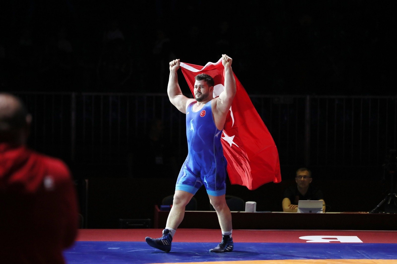 Wrestling worlds: Turkey's Riza Kayaalp wins Greco-Roman title