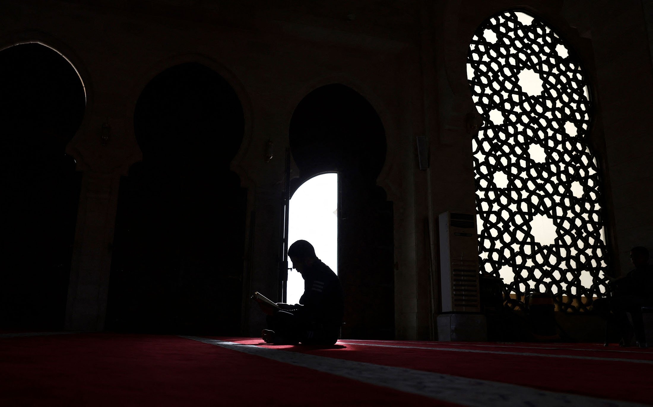 Muslims around the world ring in Ramadan 2022