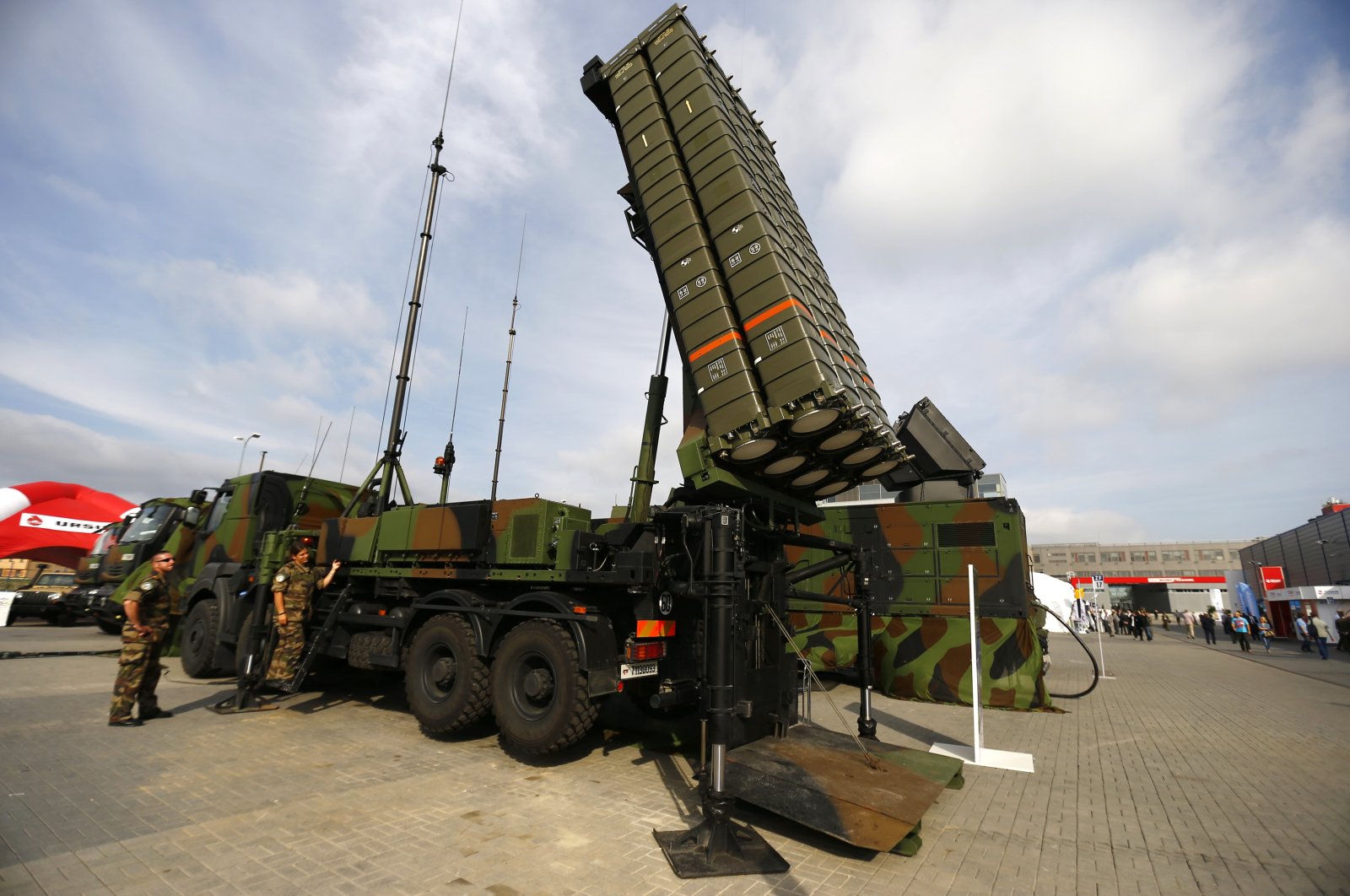 Soldiers present the SAMP/T air defense system at an international military fair in Kielce, Poland, Sept. 2, 2014. (Reuters File Photo)