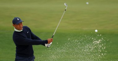 Tiger Woods warms up during a practice round prior to the Masters at Augusta National Golf Club, Augusta, Georgia, U.S., April 05, 2022. (AFP Photo)