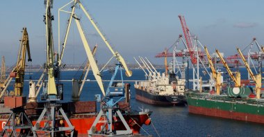 Cargo ships are docked in the Black Sea port of Odessa, Ukraine, Nov. 4, 2016. (Reuters Photo)