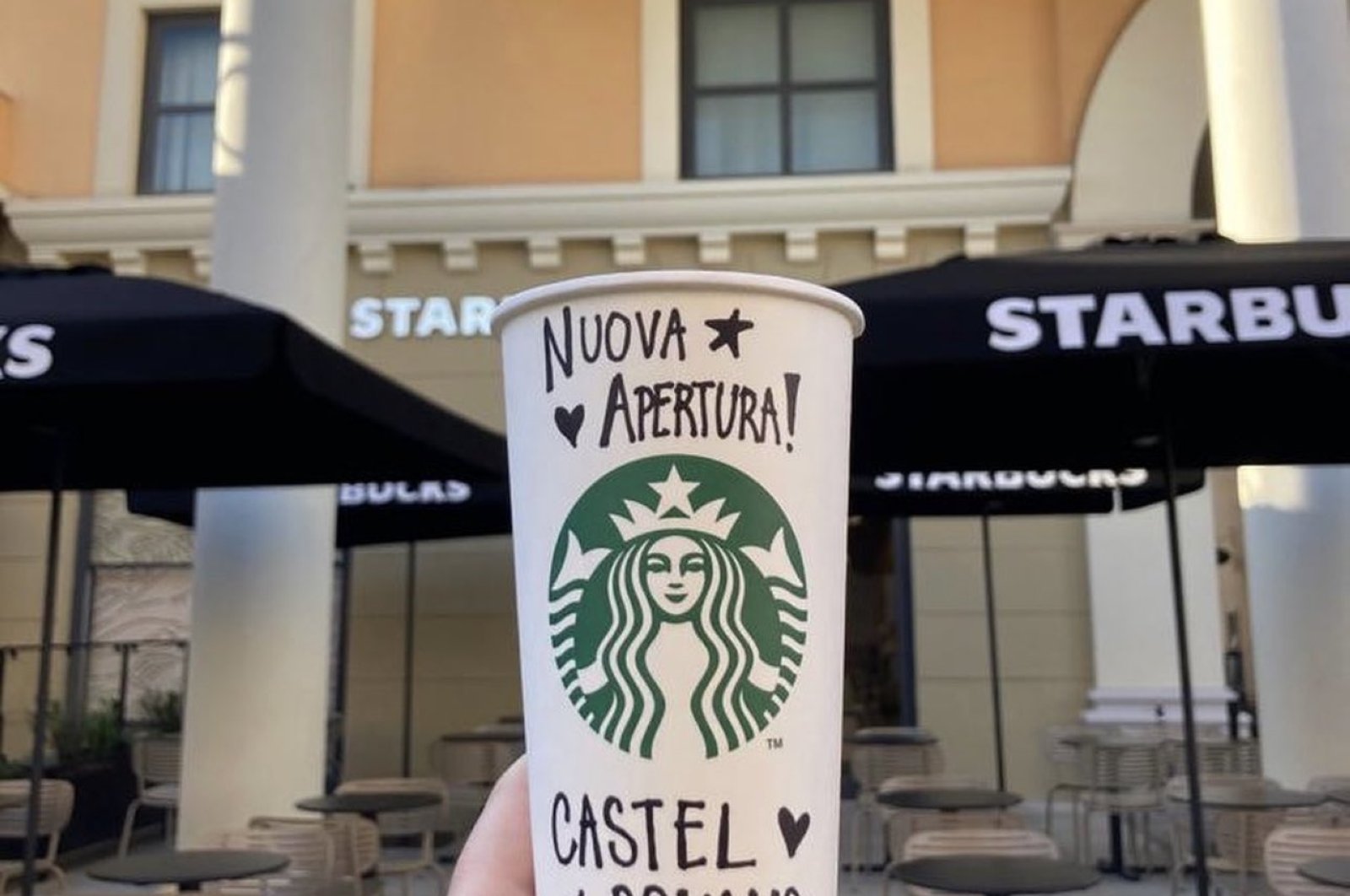 Nuova Apertura: Starbucks apre il suo primo punto vendita a Roma