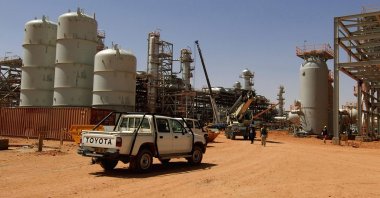 This undated hand out picture released by Norway's energy group Statoil on January 17, 2013  shows vehicles parked at the In Amenas gas field, jointly operated by British oil giant BP, Norway's Statoil and state-run Algerian energy firm Sonatrach, in eastern Algeria near the Libyan border. (AFP Photo)