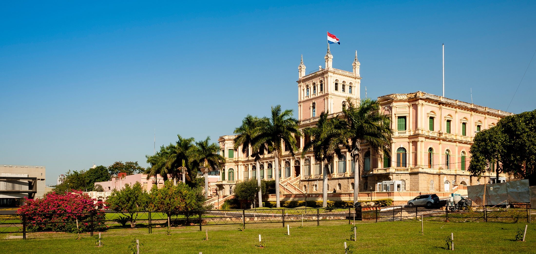 Palacio de Lopez, istana yang menjadi markas presiden Paraguay, terlihat di ibu kota Asuncion, Paraguay, 15 Juli 2018. (Shutterstock Photo)