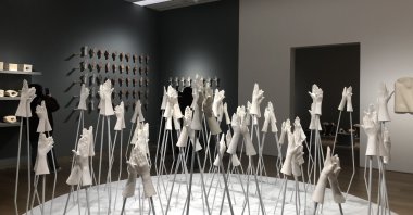 Candeğer Furtun, &quot;Applause,&quot; 2010. (Photo by Matt Hanson) 