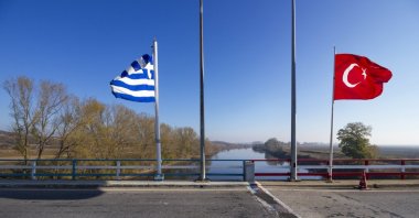 The Greek-Turkish border on the bridge over Maritsa (Meriç) River, in the Thrace region. (Shutterstock Photo)