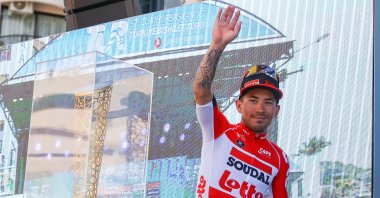 Lotto Soudal&#039;s Caleb Ewan celebrates winning the first stage of the 57th Presidential Cycling Tour of Türkiye, Kuşadası, Turkey, April 10, 2022. (AA Photo)