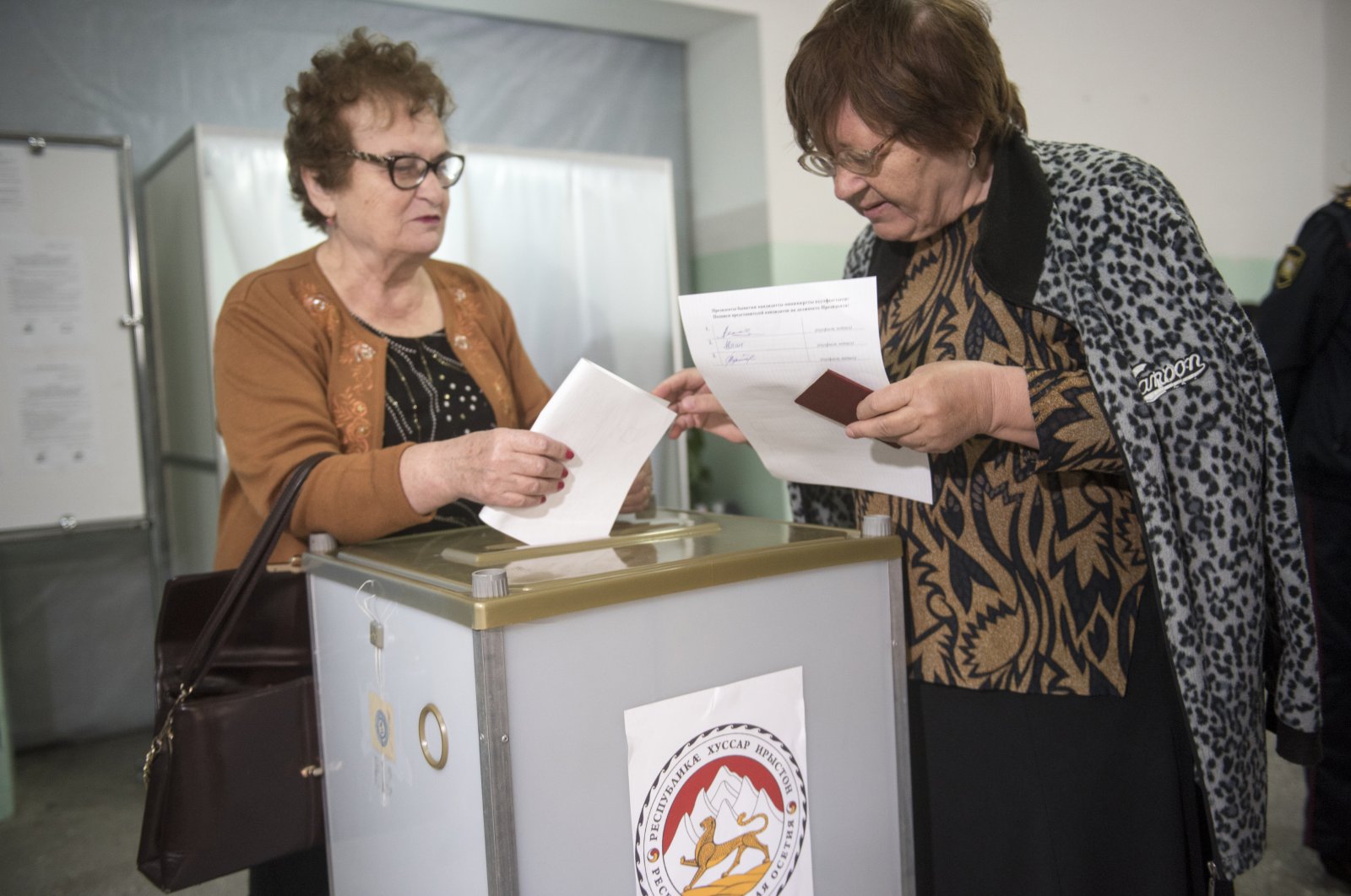 Ossetian women cast their ballot during presidential elections in Tskhinvali in Georgia&#039;s breakaway province of South Ossetia, April 9, 2017. (AP File Photo)