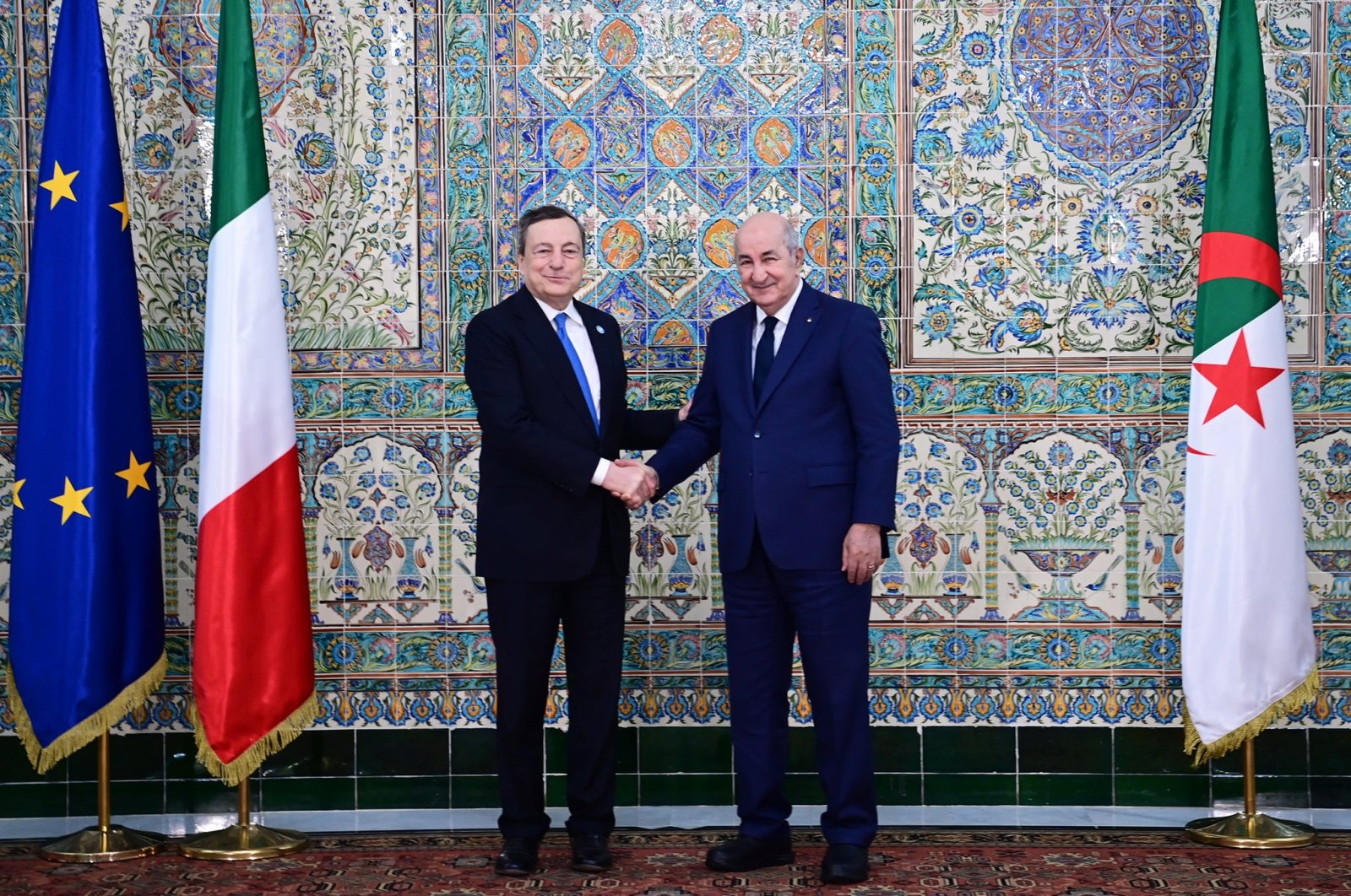 Italia menyerang kesepakatan dengan Aljazair untuk lebih banyak gas untuk mengekang ketergantungan Rusia