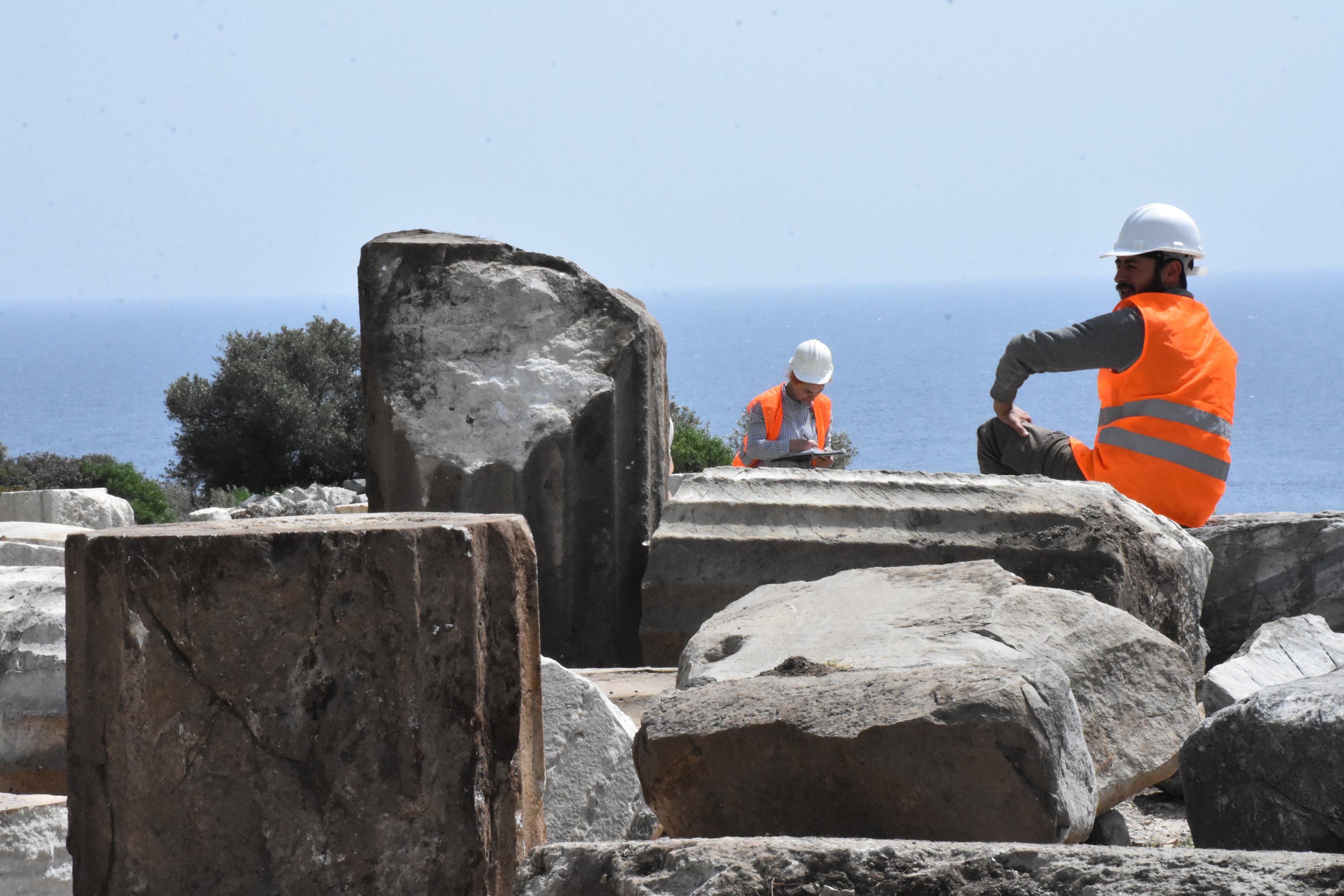 Prasasti baru ditemukan di kota kuno Knidos, sebuah situs yang menyimpan sejarah sekitar 3.000 tahun di provinsi Aegean provinsi Muğla, Turki, 12 April 2022. (AA Photo)
