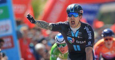 Australia&#039;s Sam Welsford celebrates winning the Tour of Türkiye 5th stage, April 14, 2022. (DHA Photo)