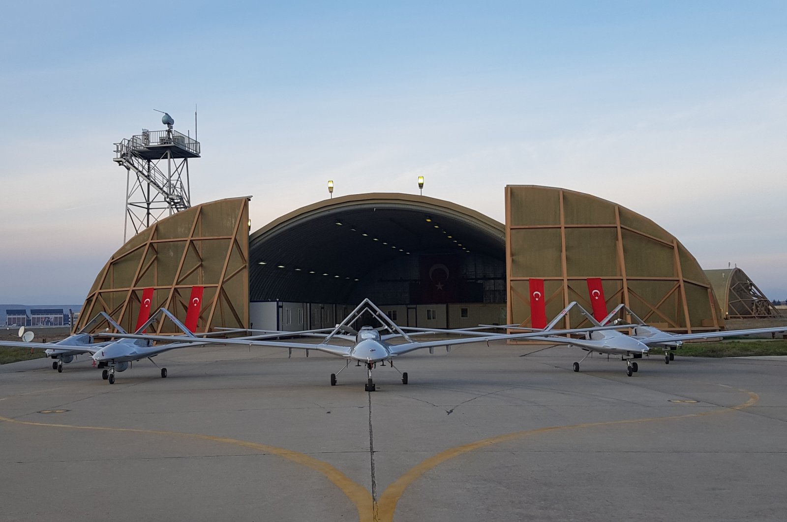 Photo of Slovensko zvažuje nákup tureckých bojových bezpilotných lietadiel Bayraktar TB2