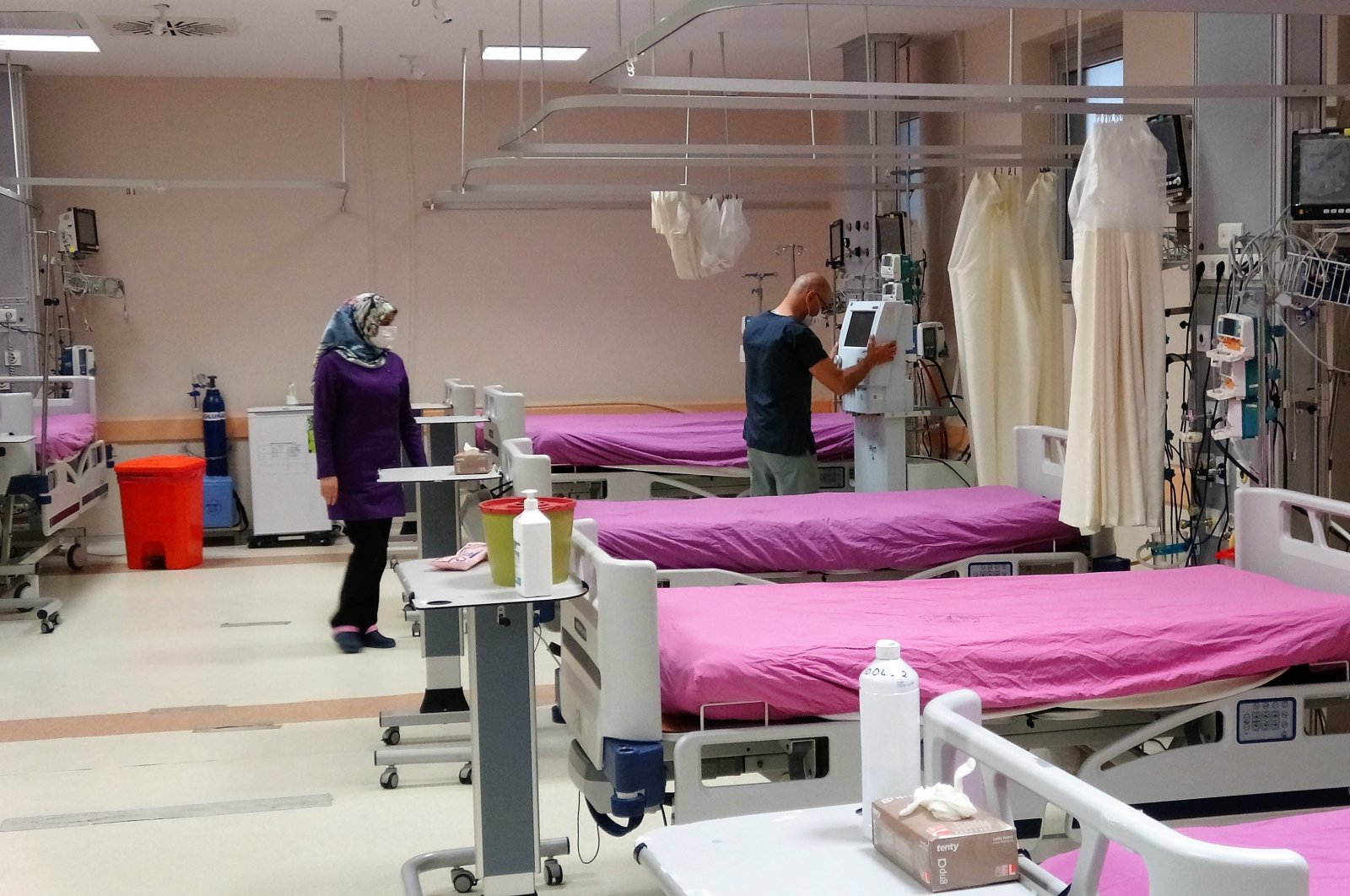 A view of an empty intensive care ward in Tokat, northern Turkey, April 14, 2022. (IHA PHOTO)