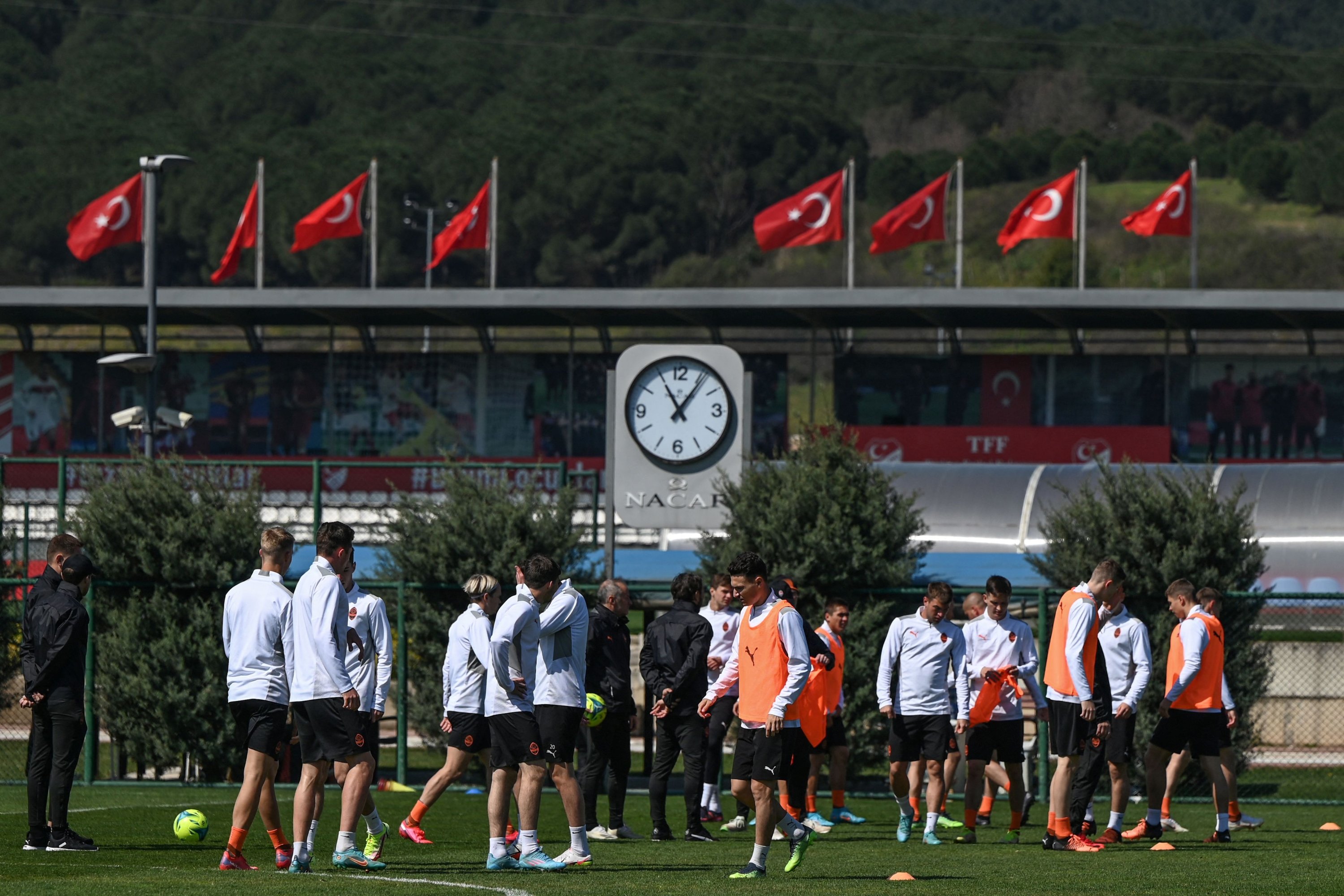 Shakhtar Donetsk's players attend a training session at the Turkish Football Federation's (TFF) facilities, Istanbul, Turkey, April 13, 2022. (AFP Photo)