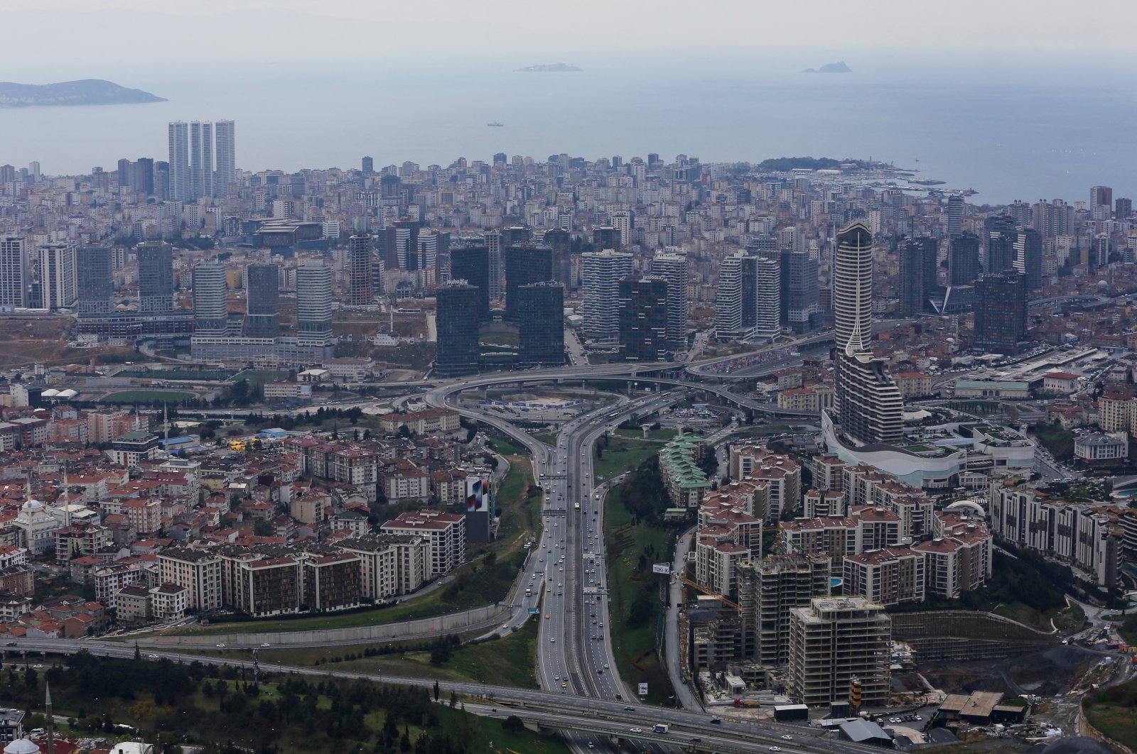 Backed by foreign buyers, Turkish house sales clinch best March ever