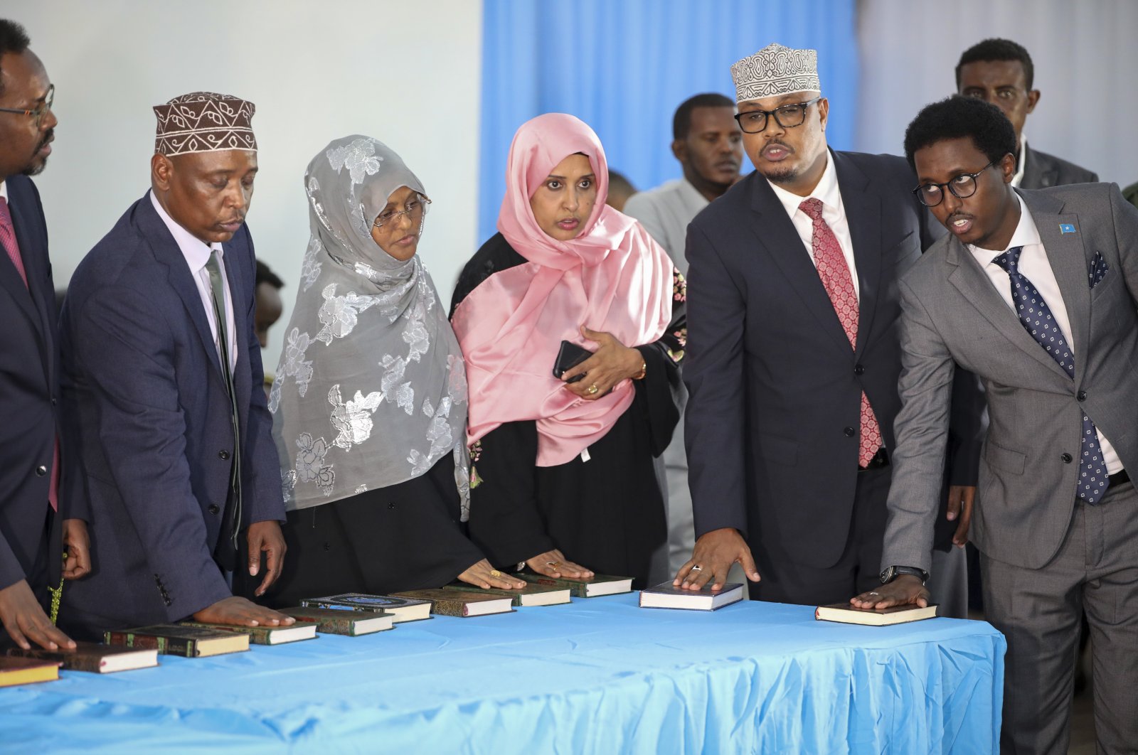Somali deputies are sworn in to office at a ceremony held in the capital&#039;s heavily fortified Halane military camp, in Mogadishu, Somalia, April 14, 2022. (AP Photo)