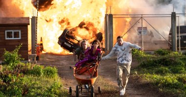 Brad Pitt, Sandra Bullock and Channing Tatum in &quot;The Lost City.&quot; (dpa Photo)