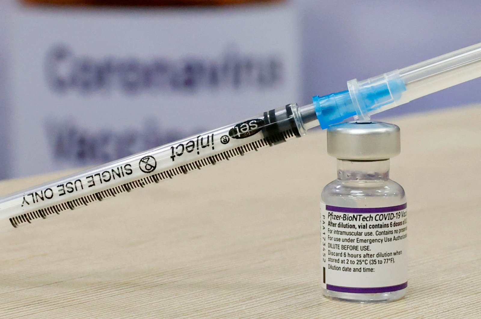 A syringe and vial of the Pfizer-BioNTech COVID-19 vaccine at Sheba Medical Center in Ramat Gan, near Tel Aviv, Israel, Dec. 31, 2021 (AFP File Photo)