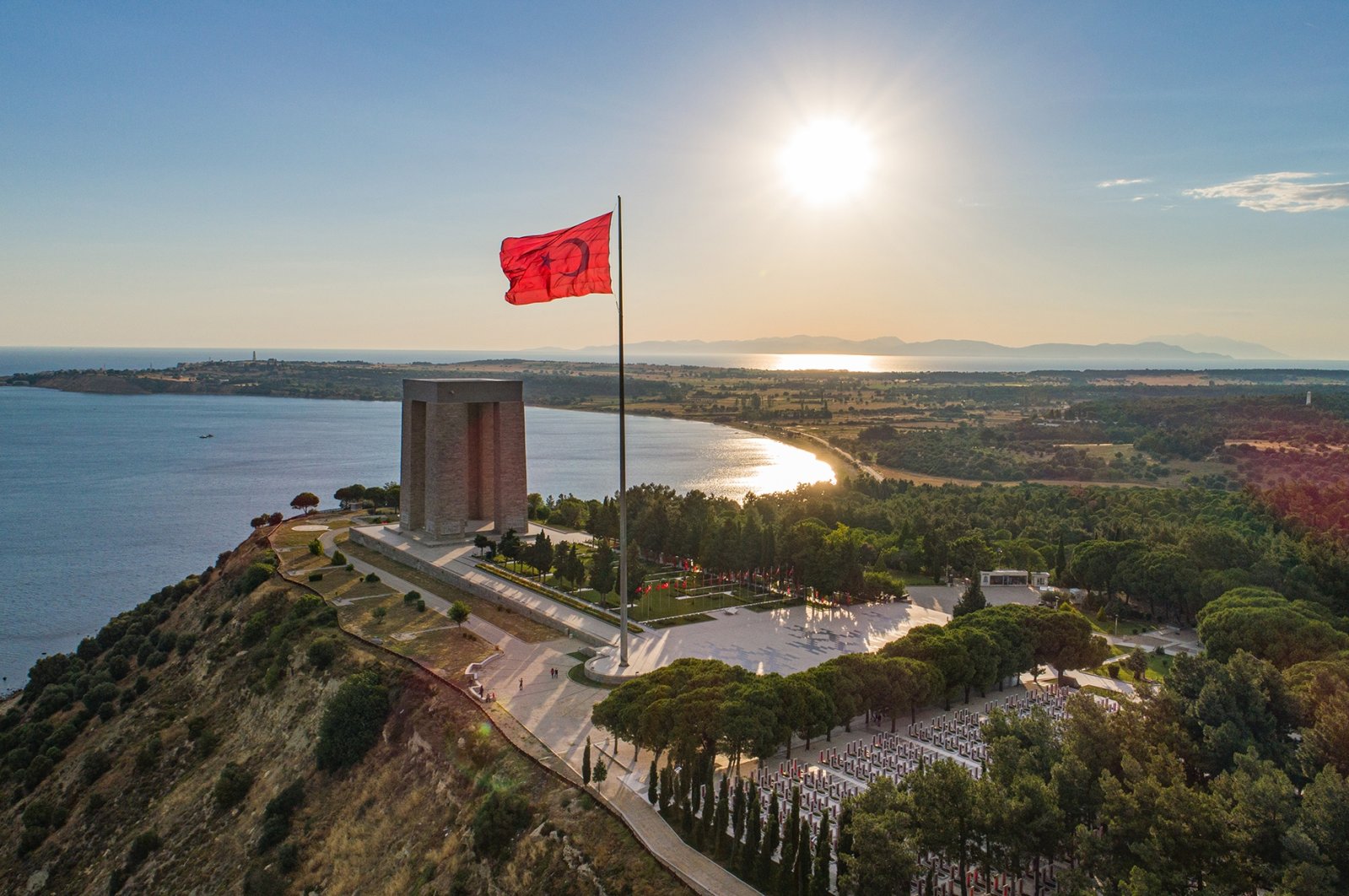 The sun shines upon the Çanakkale Martyrs Memorial, in Çanakkale, Turkey. (Shutterstock Photo)