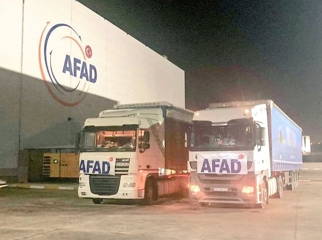 AFAD trucks containing humanitarian aid waiting to head to Ukraine, Wednesday, April 20, 2022. (AA Photo)