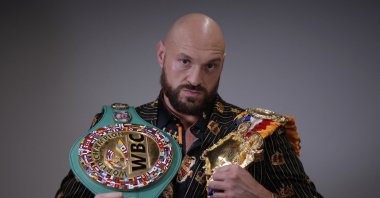 Tyson Fury poses ahead of his fight against Dillian Whyte at the Wembley Stadium in London, Britain, April 20, 2022. (Reuters Photo)