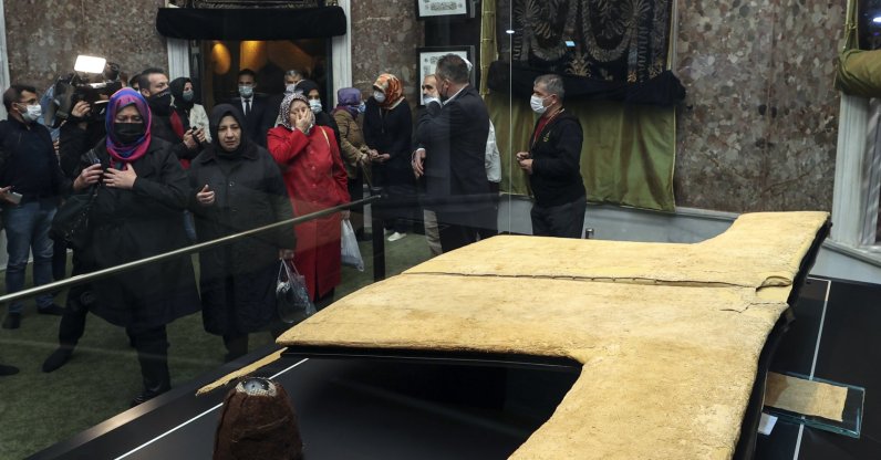 A view of the Prophet Muhammad's cloak at the mosque, Istanbul, Turkey, April 22, 2022. (AA PHOTO)