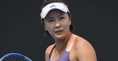 China&#039;s Peng Shuai reacts during an Australian Open singles match, Melbourne, Australia, Jan. 21, 2020. (AP Photo)
