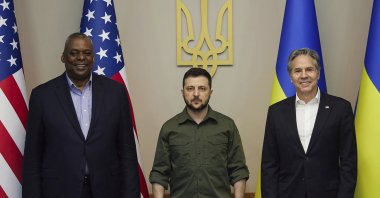 U.S. Secretary of Defense Lloyd Austin (L), Ukrainian President Volodymyr Zelenskyy (C) and U.S. Secretary of State Antony Blinken pose for a picture during their meeting, Kyiv, Ukraine, April 24, 2022. (AP Photo)