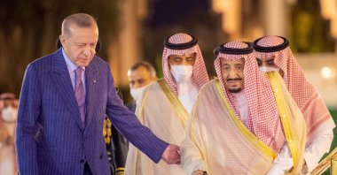 President Recep Tayyip Erdoğan and Saudi King Salman meet in Jiddah, Saudi Arabia, April 28, 2022. (Reuters Photo)