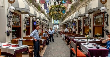 Cite de Pera is a famous historic passage on Istiklal Street in the Beyoglu district, Istanbul, Turkey, May 24, 2006. (Shutterstock Photo)