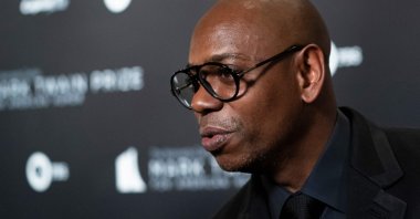 In this file photo taken on Oct. 27, 2019, American comedian Dave Chappelle, a recipient of the Mark Twain Award for American Humor, arrives at the Kennedy Center for the award ceremony in Washington, U.S. (AFP Photo)