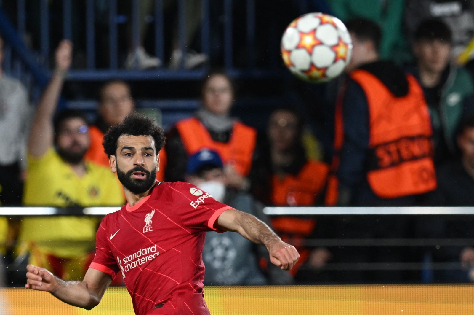 Liverpool&#039;s Mohamed Salah eyes the ball during the UEFA Champions League semifinal second-leg match against Villarreal, Vila-real, Spain, May 3, 2022. (AFP Photo)