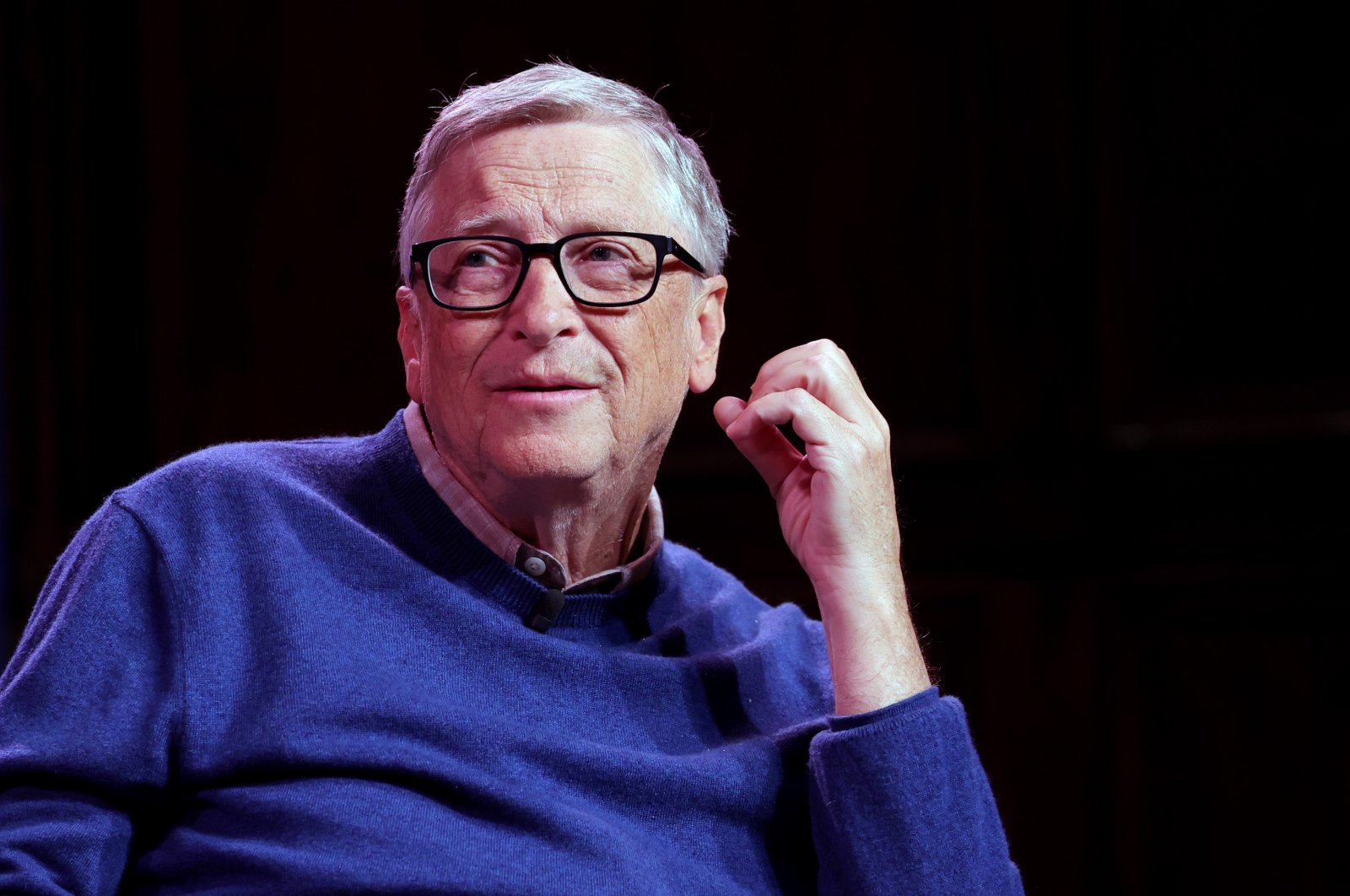 Melacak orang: Bill Gates mengecam teori konspirasi COVID-19
