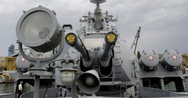 Russia&#039;s coat of arms, the double headed eagle, is seen on covers of the Moskva missile cruiser in the Black Sea port of Sevastopol, Crimea, Sept. 16, 2008. (Reuters Photo)