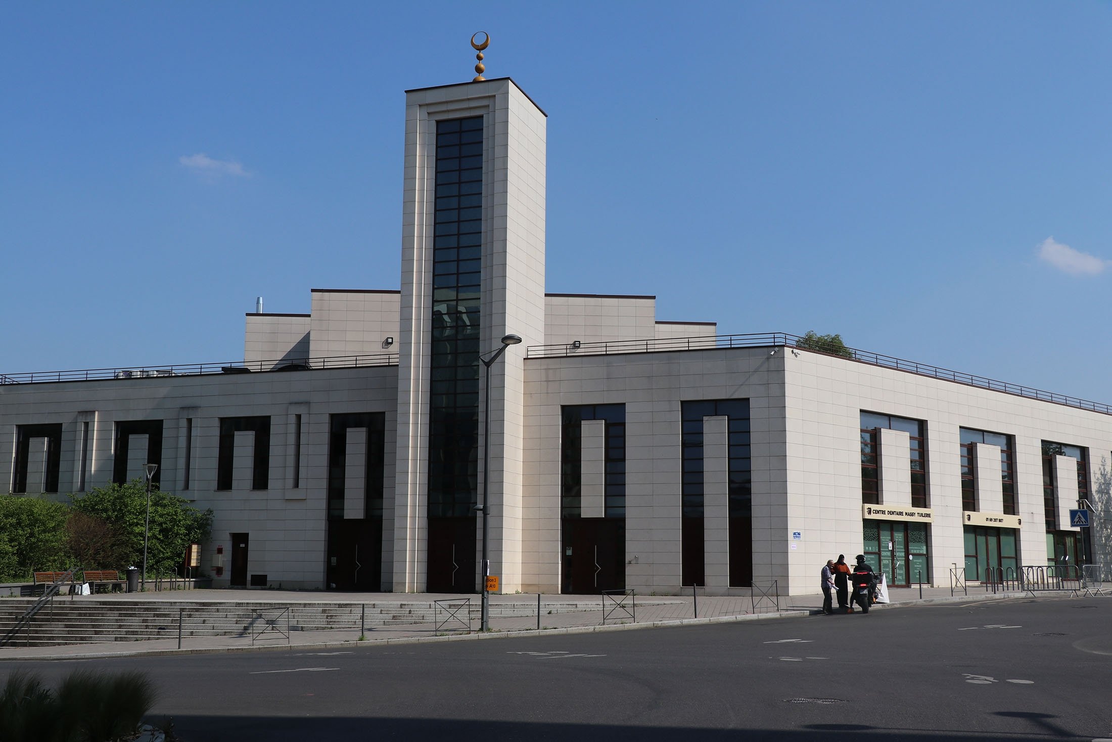 Masjid Agung Massy, ​​masjid ramah lingkungan pertama Prancis, di Paris, Prancis, 7 Mei 2022. (AA Photo)