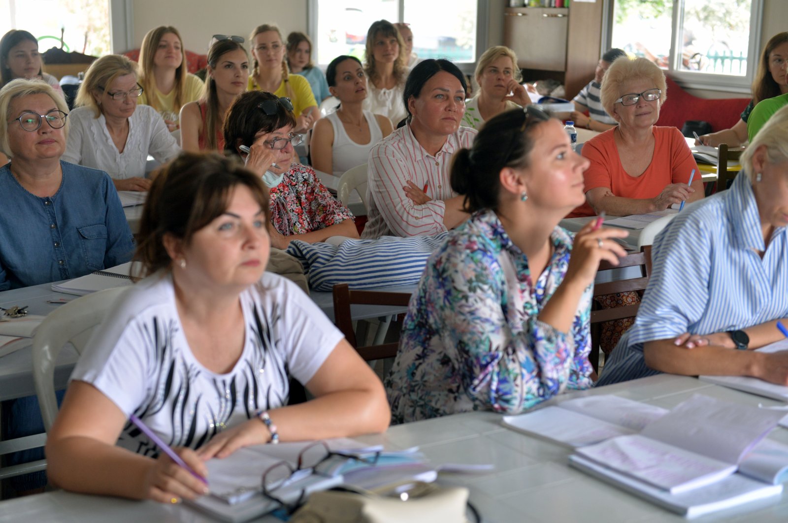 Relawan Ukraina mengajar bahasa Turki kepada rekan senegaranya