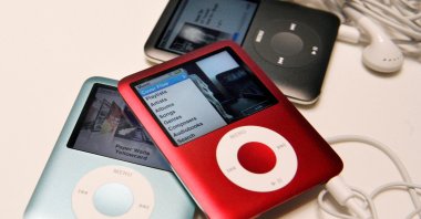 New Apple iPod Nanos are seen during an unveiling in San Francisco, California, U.S., Sept. 5, 2007. (Reuters Photo)
