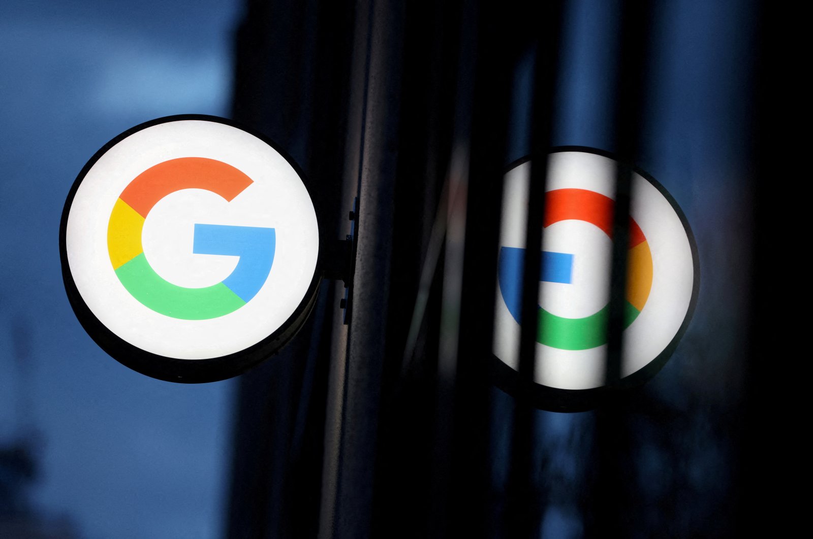 The logo for Google LLC is seen at the Google Store Chelsea in Manhattan, New York City, U.S., Nov. 17, 2021. (Reuters Photo)