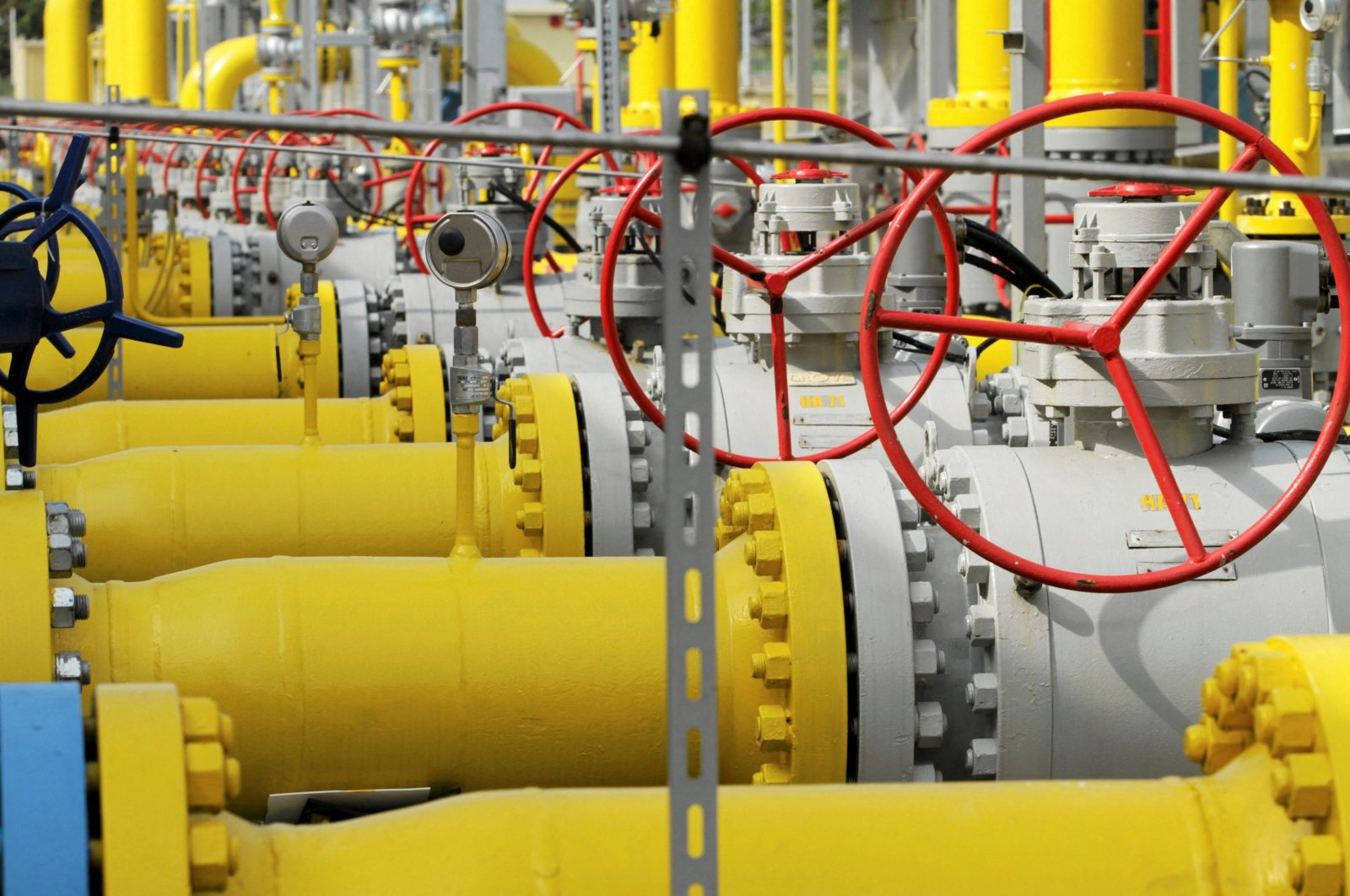 Valves and pipelines are pictured at the Gaz-System gas distribution station in Gustorzyn, central Poland, Sept. 12, 2014. (Reuters Photo)