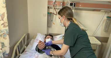 A nurse attends a patient at a hospital, in Istanbul, Turkey, May 12, 2022. (İHA PHOTO) 