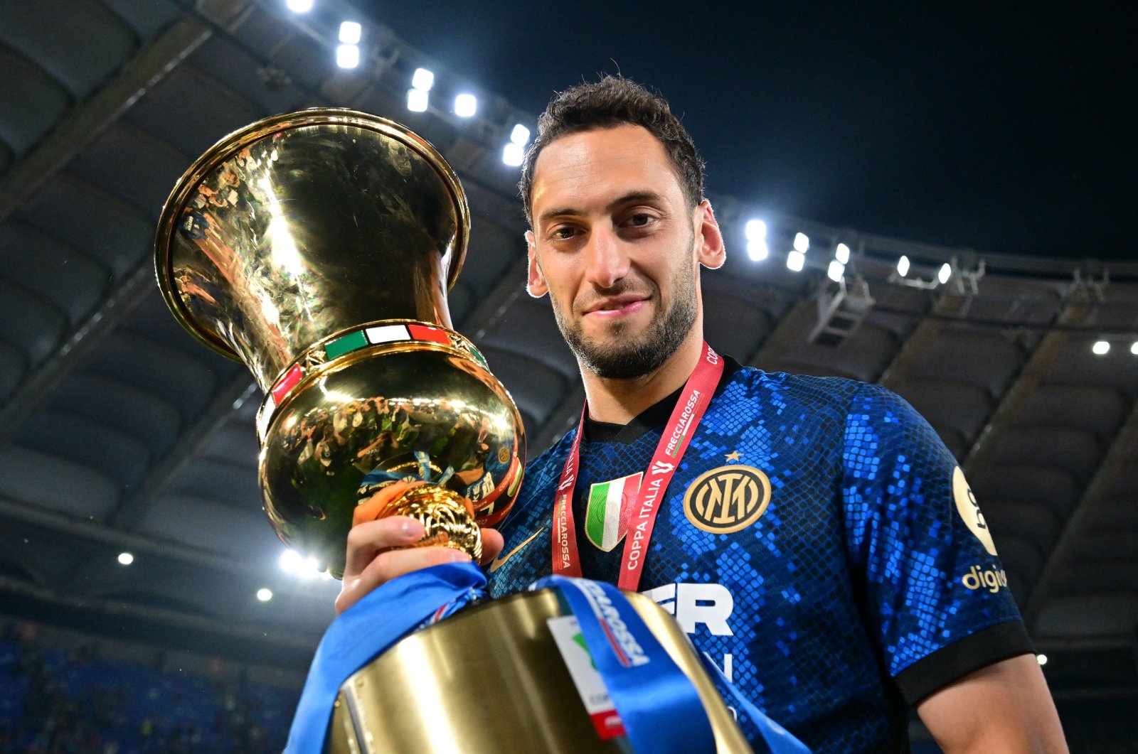 alhanoğlu Inter merebut Piala Italia dengan kemenangan atas Juventus