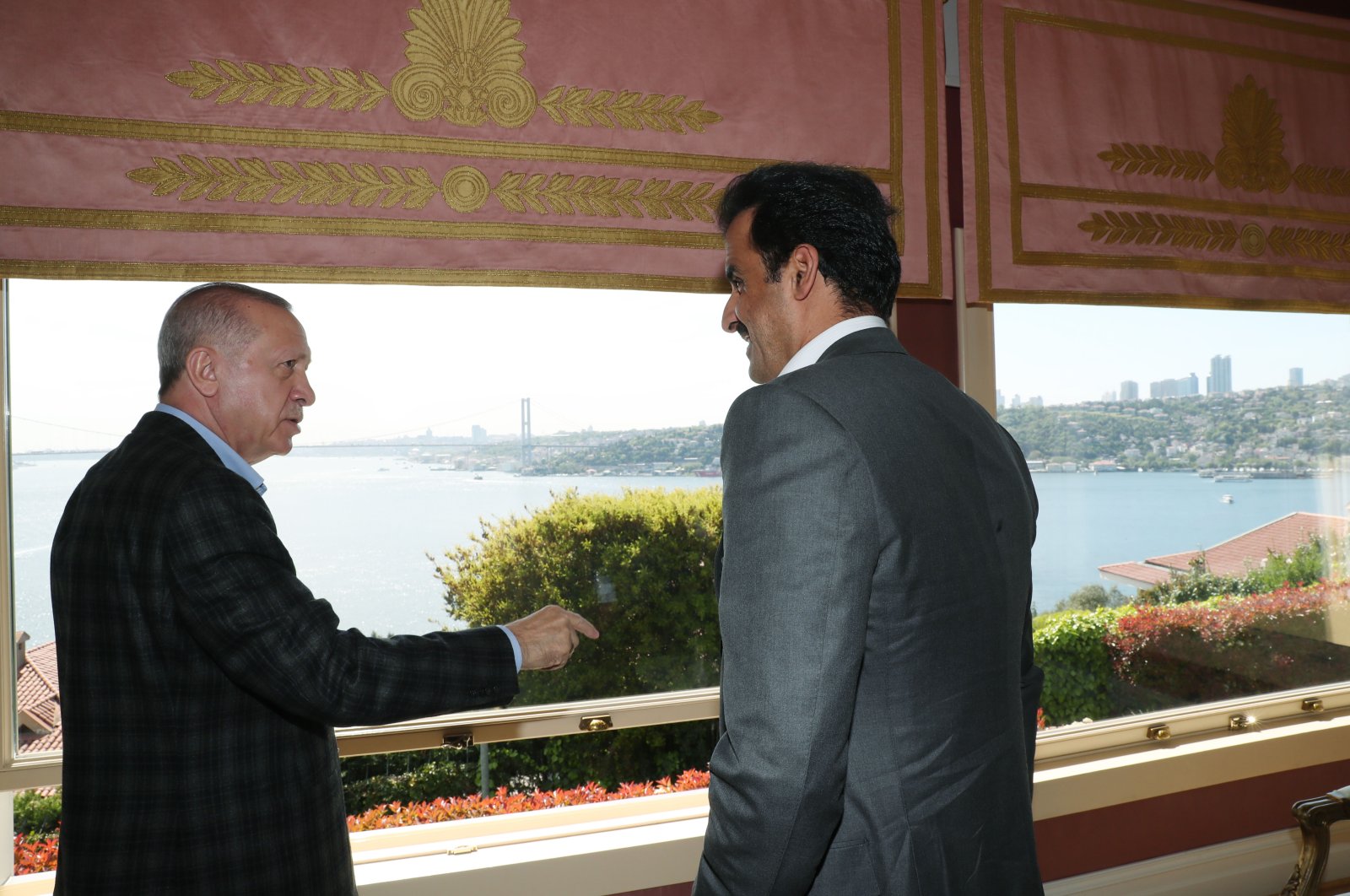 President Recep Tayyip Erdoğan receives the Qatari Emir Sheikh Tamim bin Hamad Al Thani in Istanbul&#039;s Vahdettin Pavilion, Turkey, May 13, 2022. (DHA)