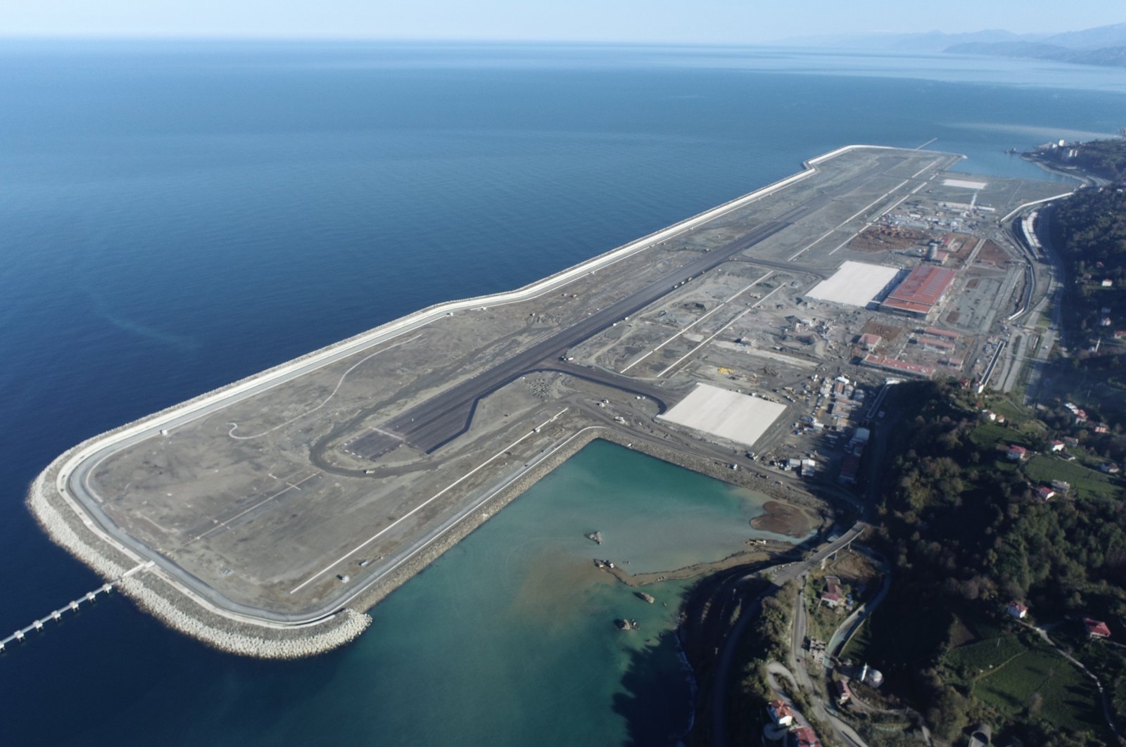 Erdogan, Aliyev meresmikan bandara baru Rize-Artvin di Turki