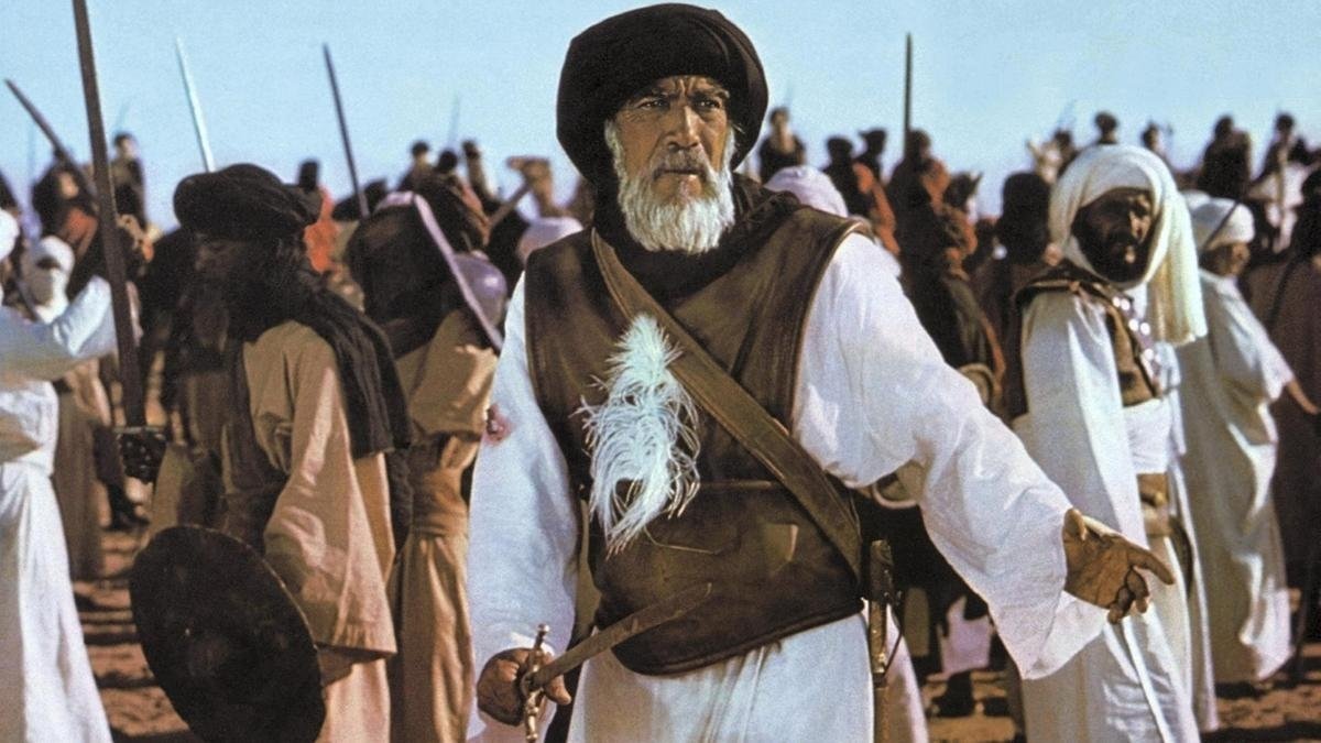 Aktor Anthony Quinn sebagai paman Nabi Muhammad Hamzah dalam sebuah adegan dari 