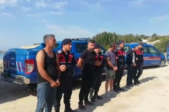 27 migran ilegal, 4 tersangka penyelundup ditahan di Izmir