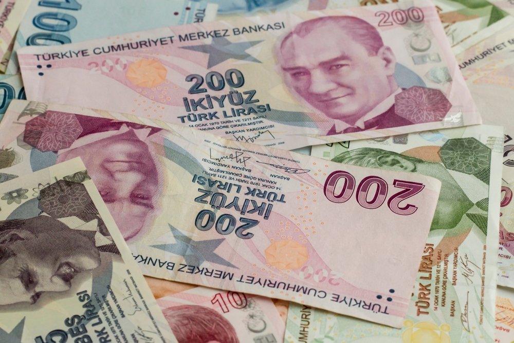 Turkish lira banknotes seen in undated file photo. (Shutterstock Photo)