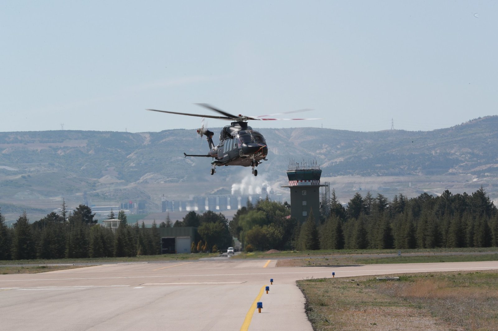 The T625 Gökbey seen during tests, May 17, 2022. (Photo:@Temel_Kotil)